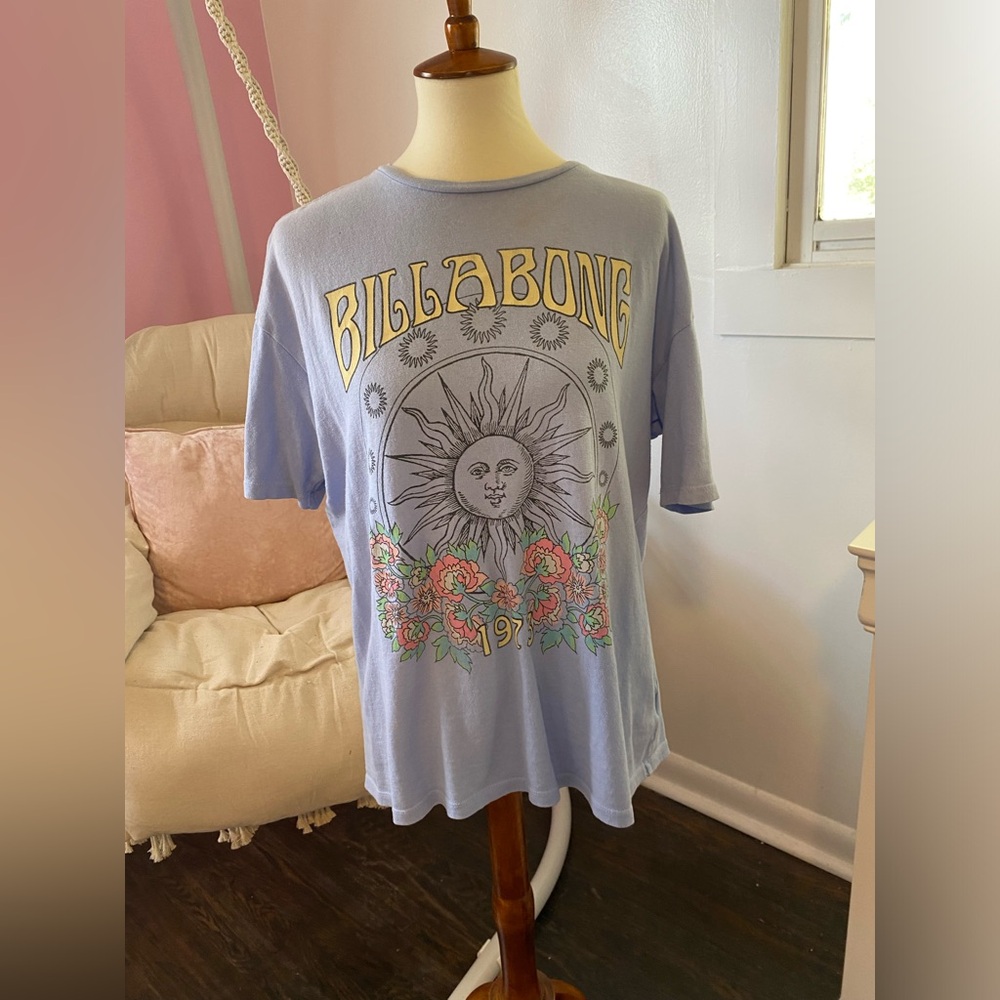 Oversized graphic tee